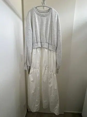 jumelle 주메로 맨투맨 티어드 원피스