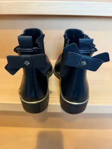 Kate Spade 리본 포함 블랙 레인 숏부츠 US 사이즈 8