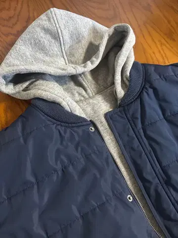 AMERICAN EAGLE 리버서블 점퍼