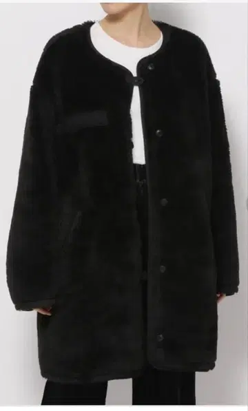 LOWRYS FARM 밀리터리 보아 코트