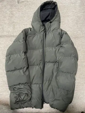 GU 다운 자켓 올리브 XL