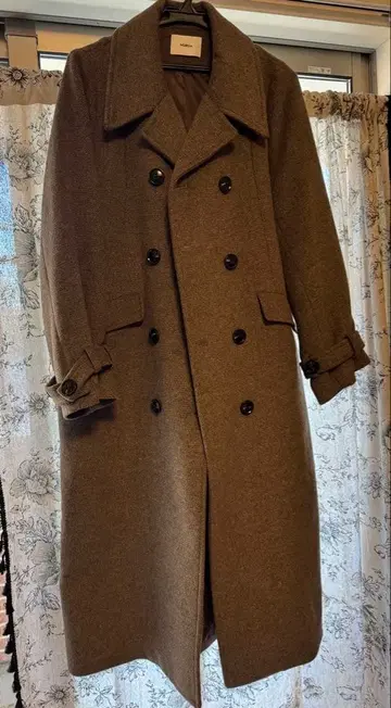 MURUA 브라운 더블 브레스트 롱 코트