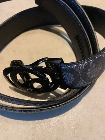 GG 블랙 가죽 로고 디자인 벨트