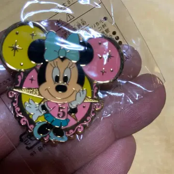 미니 마우스 5주년 기념 핀 배지
