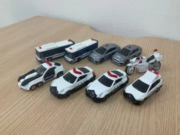 토미카 미니카 세트 8대 흰색 오토바이 1대 경찰 차량 세트