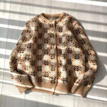 me+me select 레트로 꽃 패턴 니트 가디건 베이지