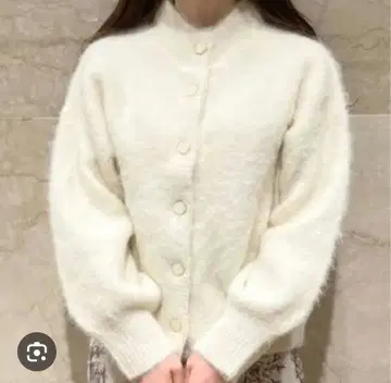 SNIDEL 스나이델 비쥬 버튼 가디건 복슬복슬