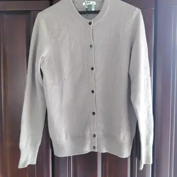 UNIQLO 캐시미어 버튼 가디건 그레이