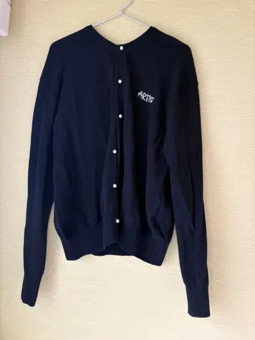 아티스트 컴플렉스 Artist Komplex 펄 가디건 블랙