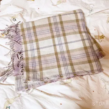 울 100% 퍼플 계열 체크 스톨