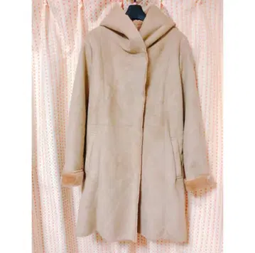 베이지 무스탕 코트 사이즈 2