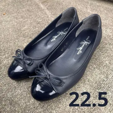 긴자 카네마츠 네이비 리본 플랫슈즈