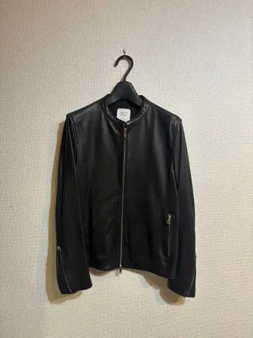 UNITED TOKYO 블랙 가죽 자켓 사이즈 2