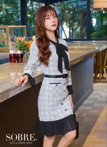 SOBRE 보타이 플리츠 니트 트위드 원피스 [ 새상품급 ]