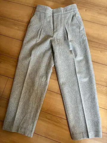 [ 새상품급 ] ebure 울 슬랙스 36