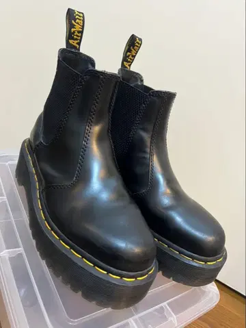 닥터마틴 첼시 부츠 UK4 덤 포함