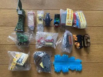 캡슐 프라레일 토마스