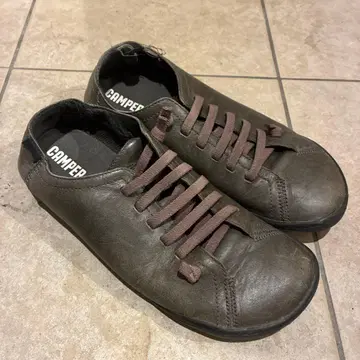 CAMPER 그레이 스니커즈 49