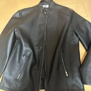 BENDER 블랙 가죽 자켓 LL