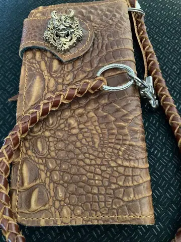 크로커다일 패턴 체인 지갑