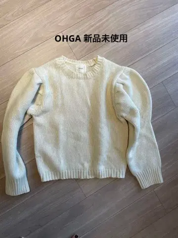 미사용 새상품 OHGA PUFF KNIT 화이트