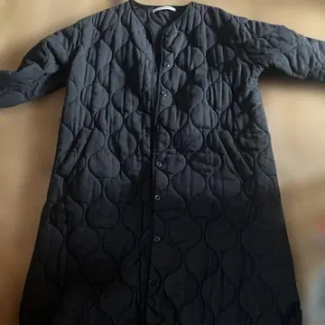 블랙 퀼팅 롱 코트