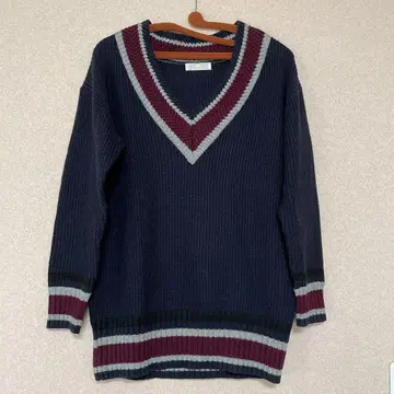 LE SOUK 루스쿠 니트 스웨터