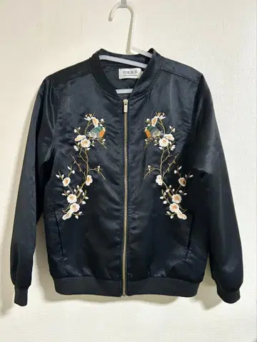 [컨디션 최상] 작은 새 자수 블랙 스카잔 얇은 소재 여성용 얇은 소재