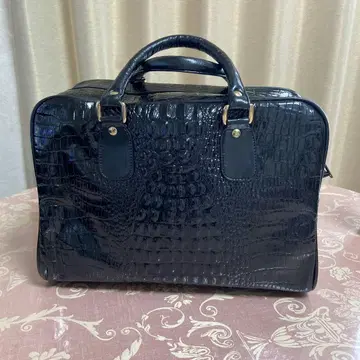 할머니의 옷 할머니의 서랍에서 크로커다일풍 엠보 보스턴 백