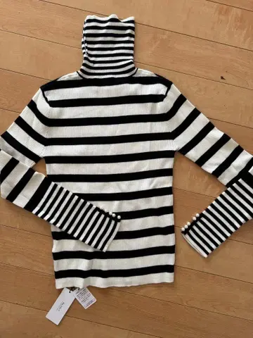 Re:EDIT 스트라이프 터틀넥 스웨터