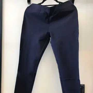 [ 미사용 새상품 ] DKNY JEANS 사이즈 M 네이비