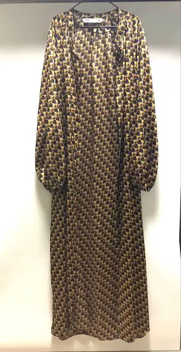 ZARA 롱 슬리브 원피스 광택 골드 브라운 실크