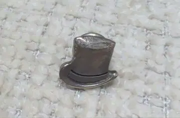 딸리아또레 핀 배지