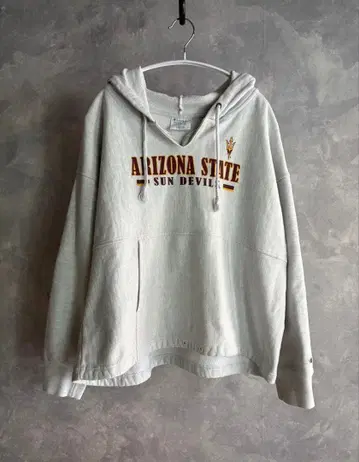 [ 진품 ] Champion 리버스 위브 V넥 짧은 기장 박스 실루엣