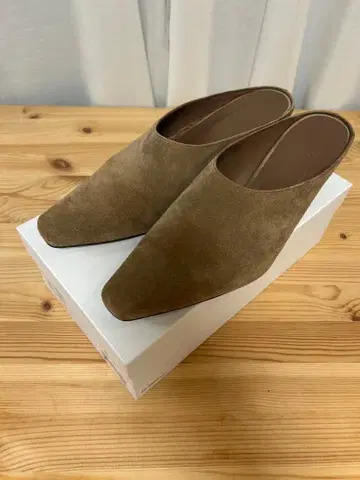 [ JANE SMITH ] 스웨이드 뮬