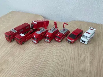 타카라토미 소방차 6대 구급차 1대 총 7대 세트