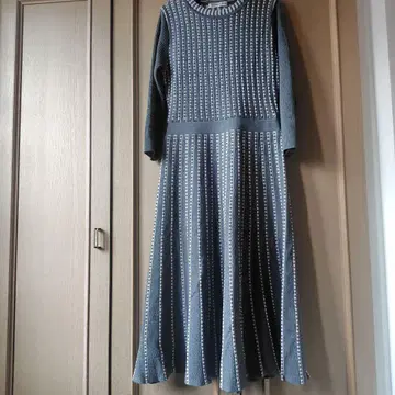 STRAWBERRY FIELD 그레이 긴팔 니트 원피스