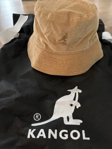 캉골 코듀로이 햇