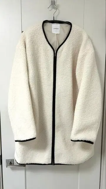 LEPSIM 아이보리 플리스 자켓 화이트 노카라 아우터