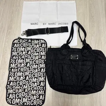 마크 바이 마크 제이콥스 퀼팅 마더백 토트백 블랙