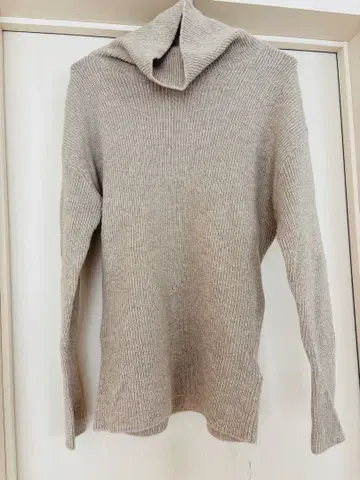 택 포함 새상품 IENA SUPERGEELONG 라메 터틀넥 풀오버