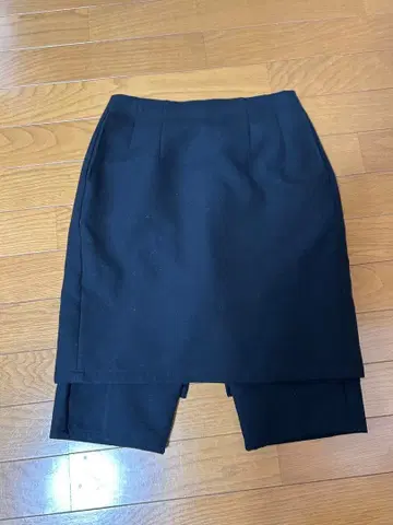 CLANE 블랙 스커트 하프 팬츠