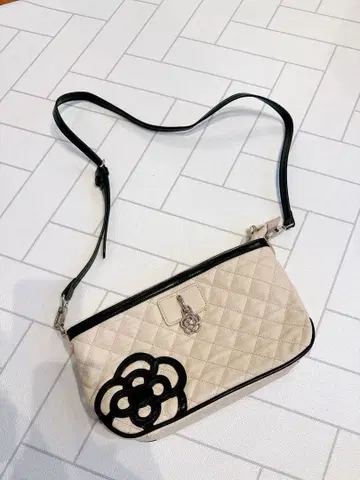 kuipo 미사용 새상품 숄더백 퀼팅 여성용