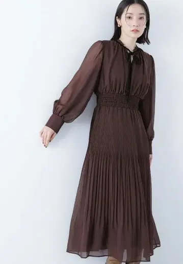 내추럴 뷰티 베이직 벨로아 리본 플리츠 원피스