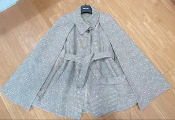 너무 귀여워!! [ 릴리 브라운 ] 트위드 새상품급 케이프 코트