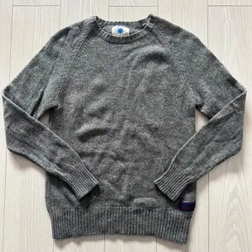 GDC 그랜드 캐니언 니트 M 사이즈 램스울 100%