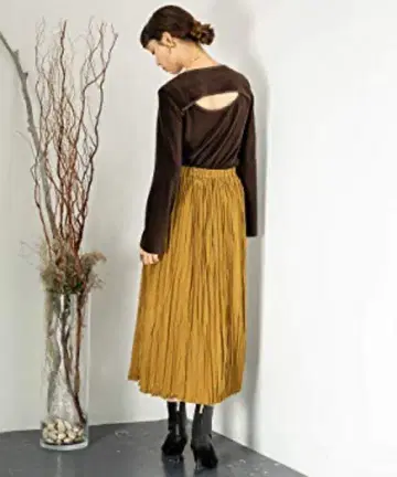 [미사용 새상품] sense of place 백 오픈 벨로아 상의