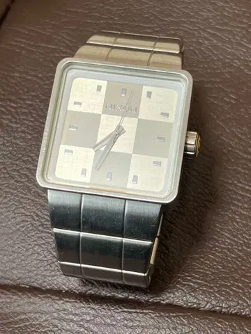 NIXON THE QUATRO 남성용 시계 실버 닉슨/쿼츠 손목시계