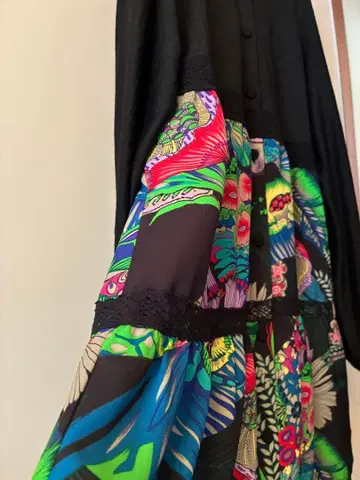 컬러풀 꽃무늬 긴팔 티셔츠 원피스