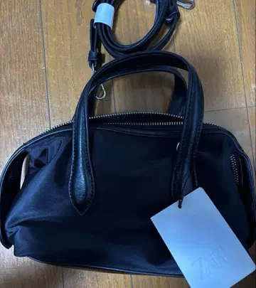 새상품 ZARA의 2way 숄더입니다.